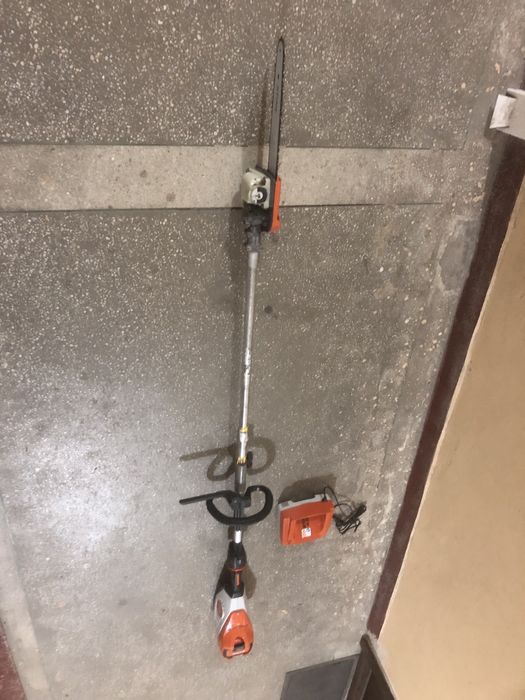 Stihl KMA 135 R / sistem combinat