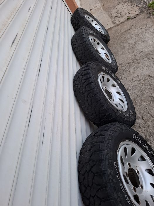 Гуми с джанти 215/75  R15