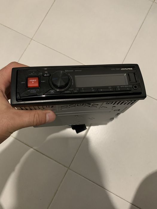 Авто радио Alpine Bluetooth