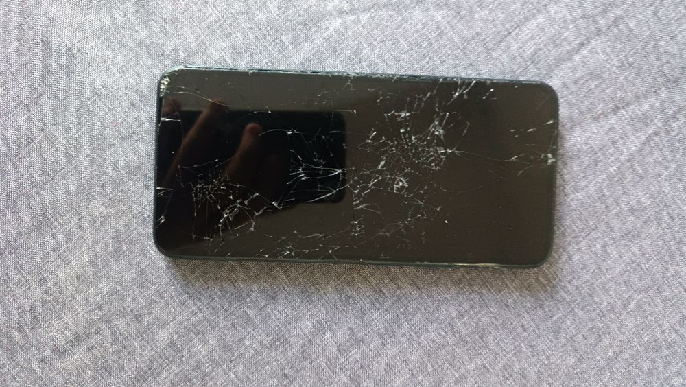 Продам не Рабочие телефоны на запчасти