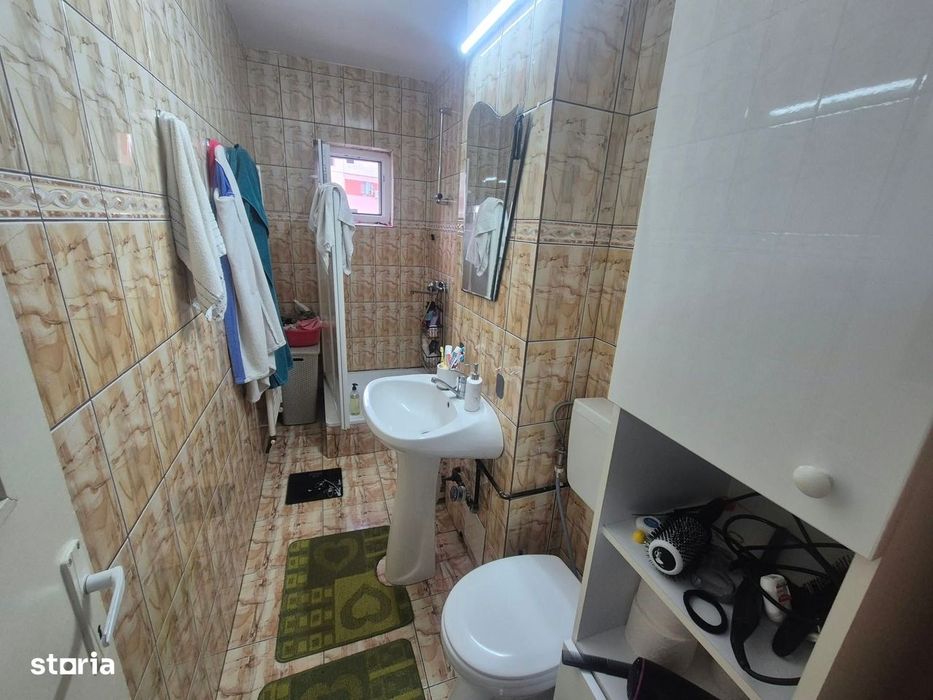 Apartament 2 dormitoare, Living+bucataria, Etaj 2, Cetate, Șc. Nr. 7