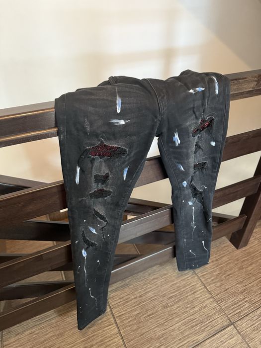 Blugi negri cu pietre