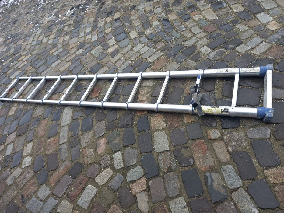 Scara aluminiu telescopica