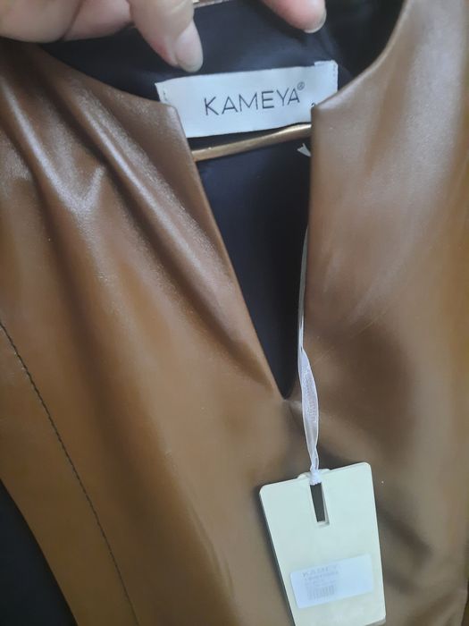 Очень красивые, качественные платья. Почти новые