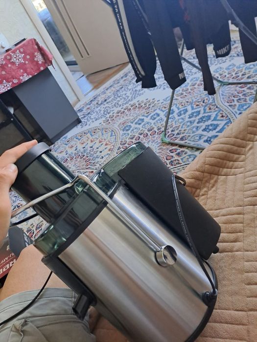 Соковыжималка Редмон