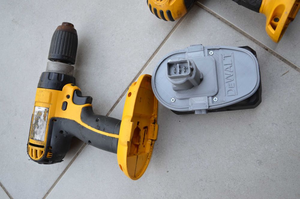 Filetante bormasina percutie Dewalt Parkside cap la unghi