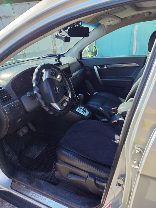 Chevrolet Captiva LT2.   2010года
