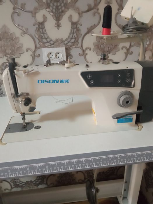 Tikuv mashinasi yangi