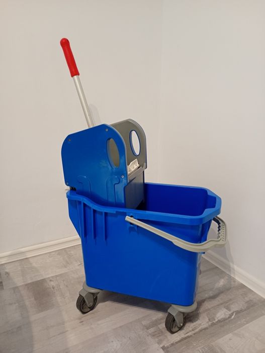 Galeata  curatenie profesionala cu storcator