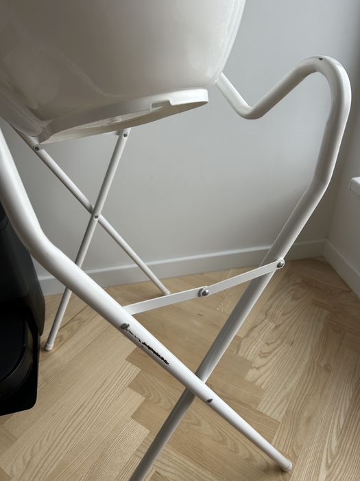 Cadita de bebelusi cu picioare inalte