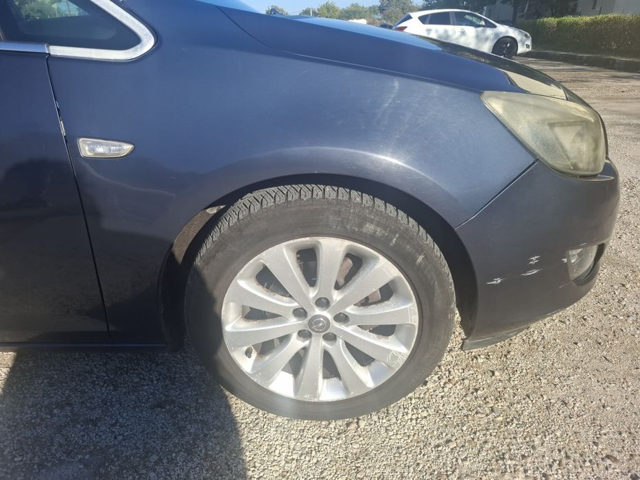OPEL Astra 2011 — imagine 3