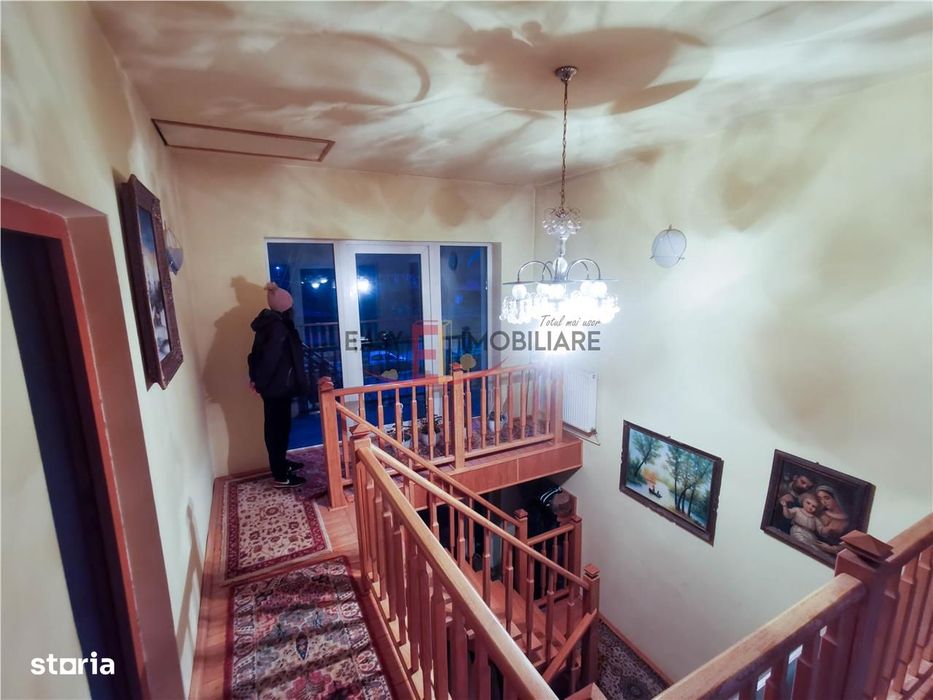 Casa, Vila, 3 camere, 2 bai, 7 km de centrul orasului, Bardesti,Targu