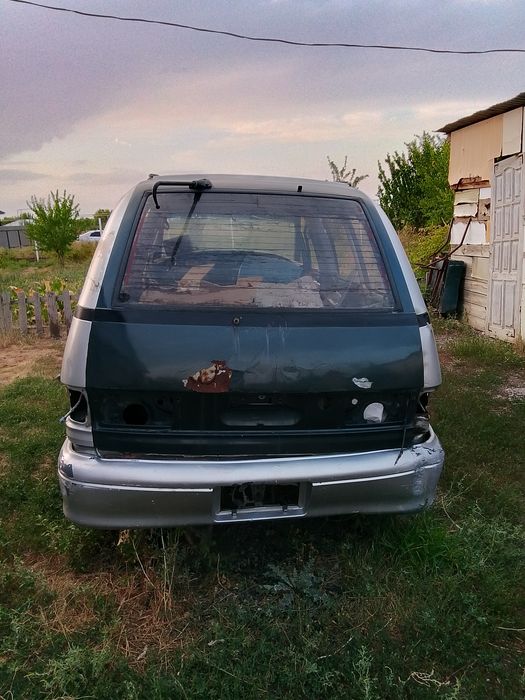 Тайота люсида на запчаст