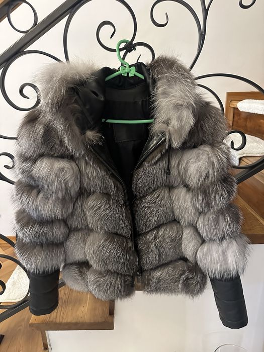 Haina din blana naturala de vulpe argintie