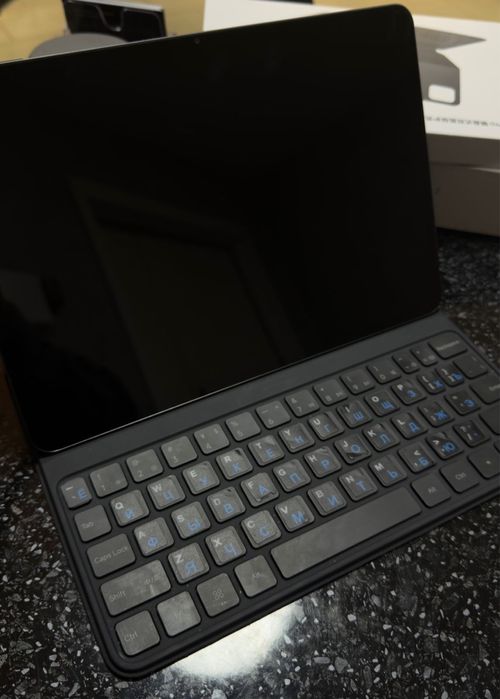 Продам планшет срочно