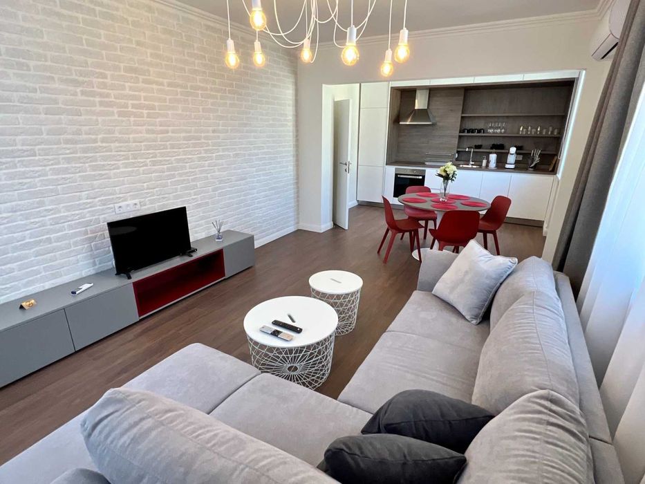 Дава се под наем Двустаен апартамент в София, Люлин 6 - 81 кв.м за 250 € - Снимка #2