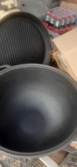 Vând ceaun nou din fonta de12litri