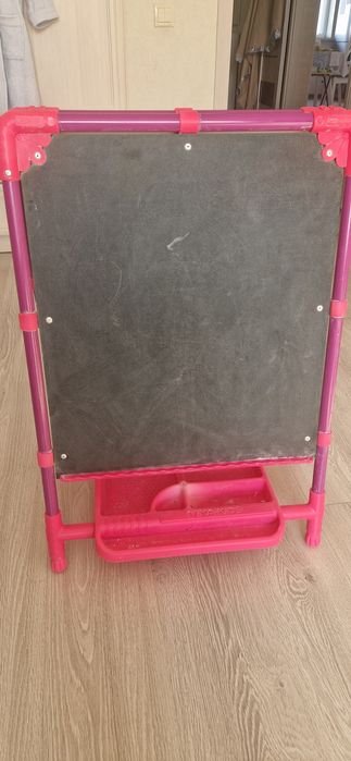 Продается детская доска с магнитками