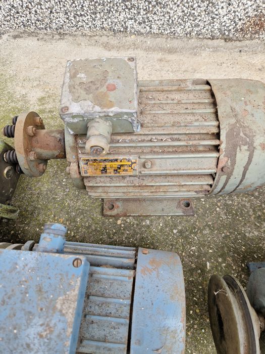 Трифазен електромотор