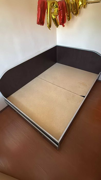 Pat 140x200 de colț