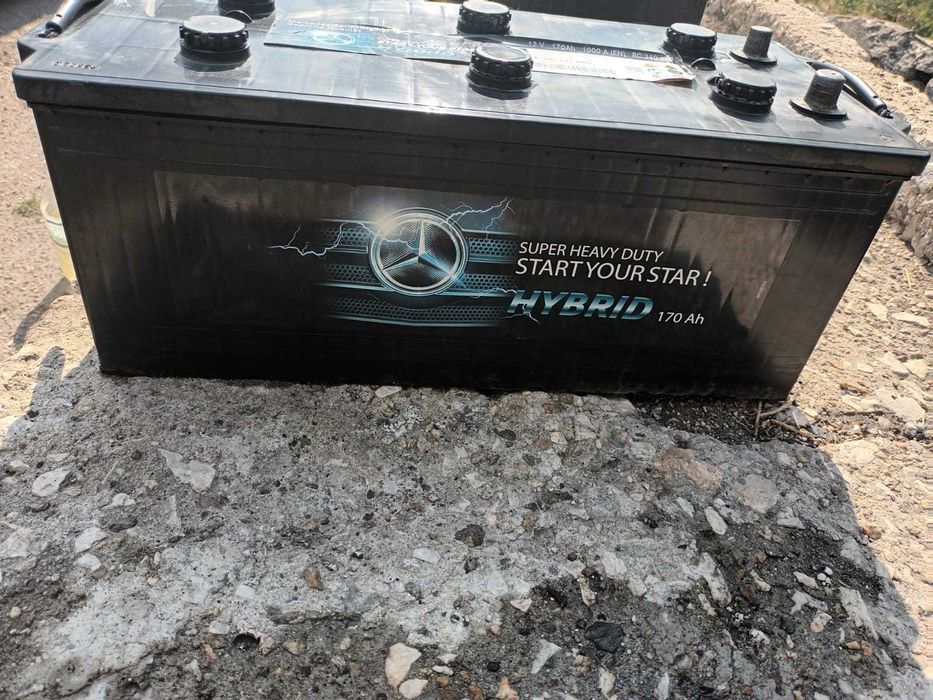 Акумулатор за камион