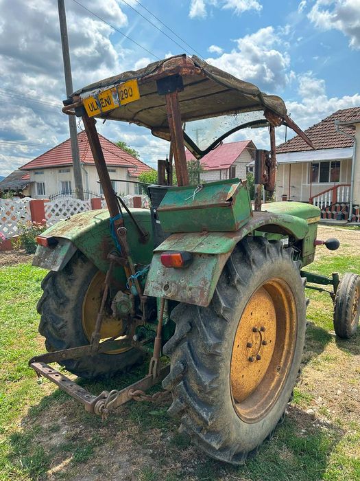 Vând Tractor John Deere Lanz