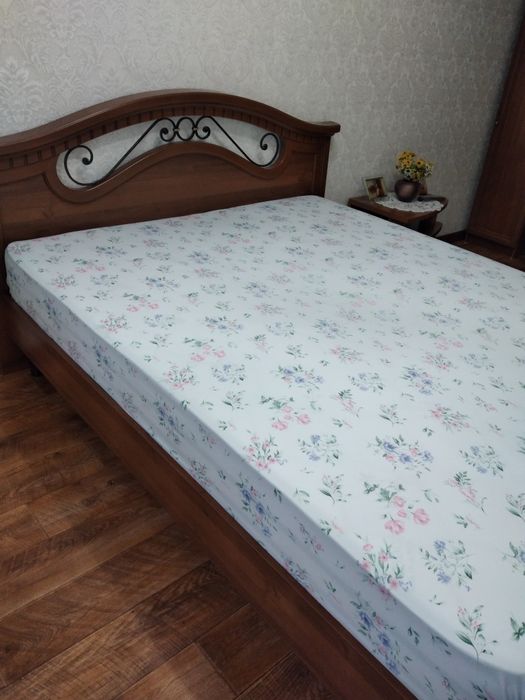 Продам кровать.В хорошем состоянии