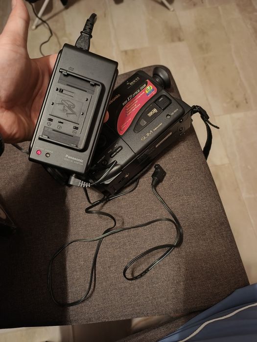 Видеокамера Панасоник RX11