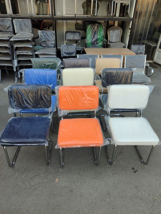 Офисные стулья Arm  есть гарантия и доставка