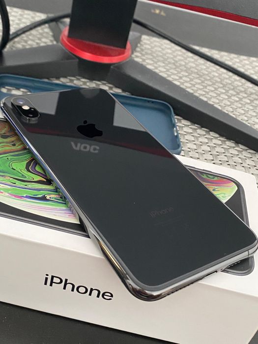 Iphone xs max full box