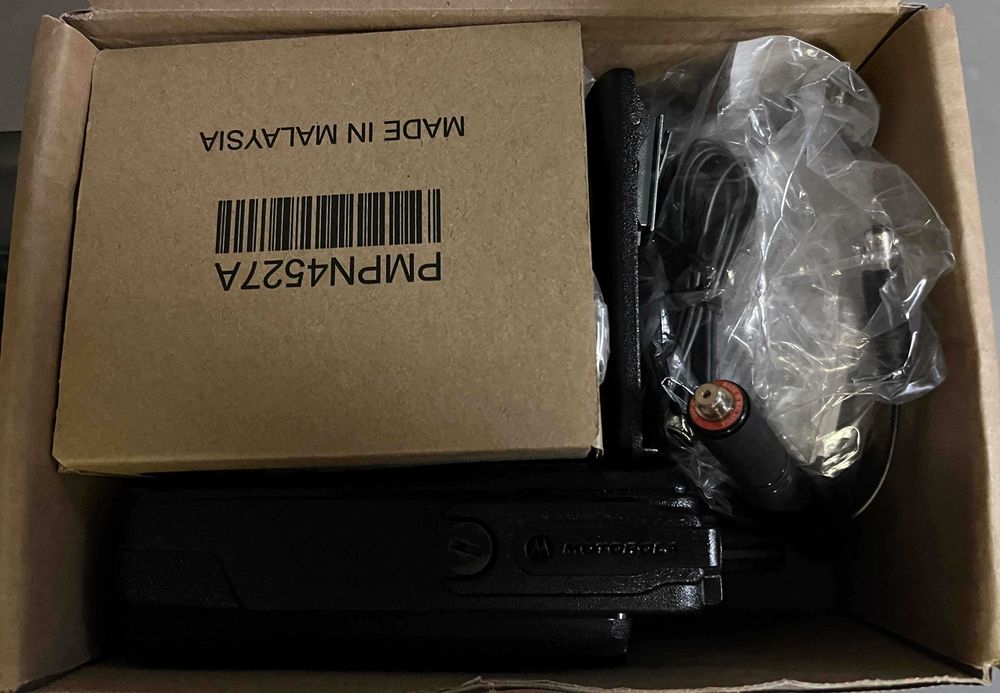 Motorola DP4400e Преносимо радио UHF