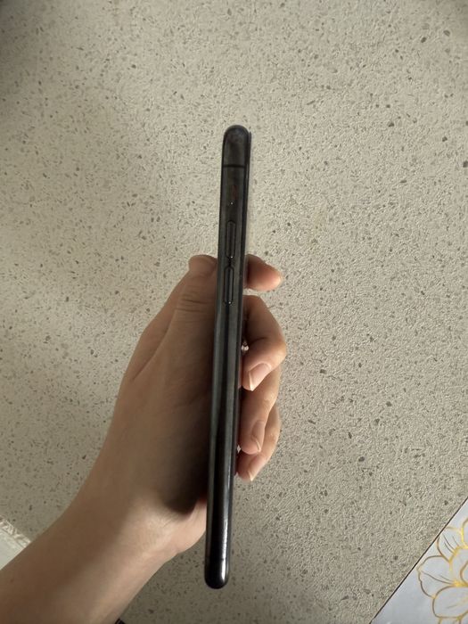 Продам Iphone  X