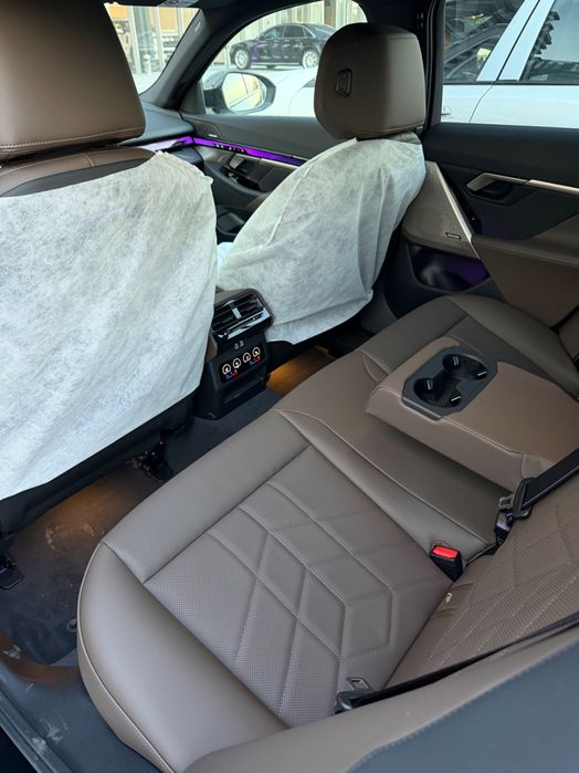 Продам новый BMW i5 xDrive 40 с гаранитией 8 лет + подарок