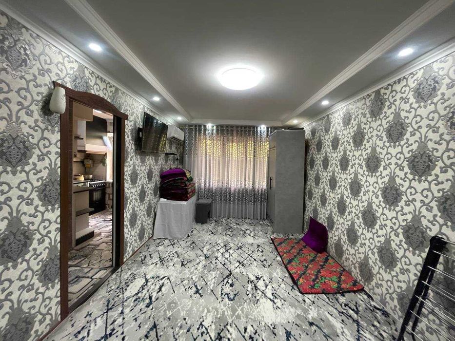 Buyuk ipak yoʻli metrosiga yaqin joyda kvartira bezmakler