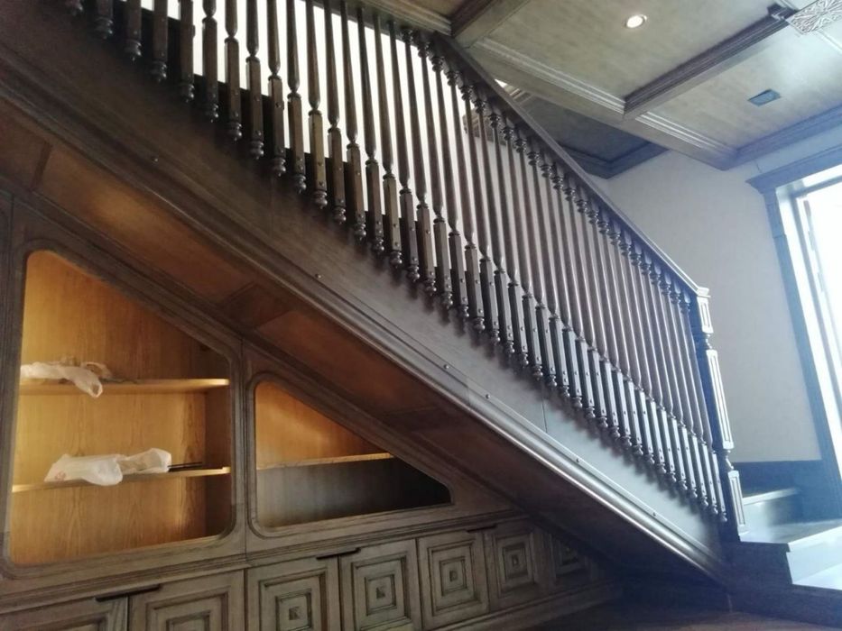 Изготовление лестниц на заказ