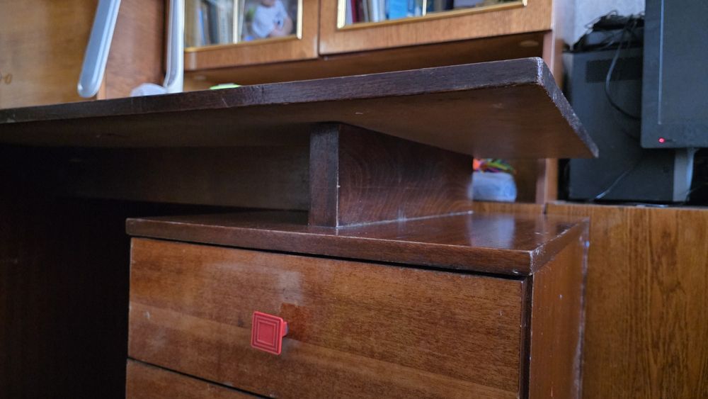 Продам письменный стол