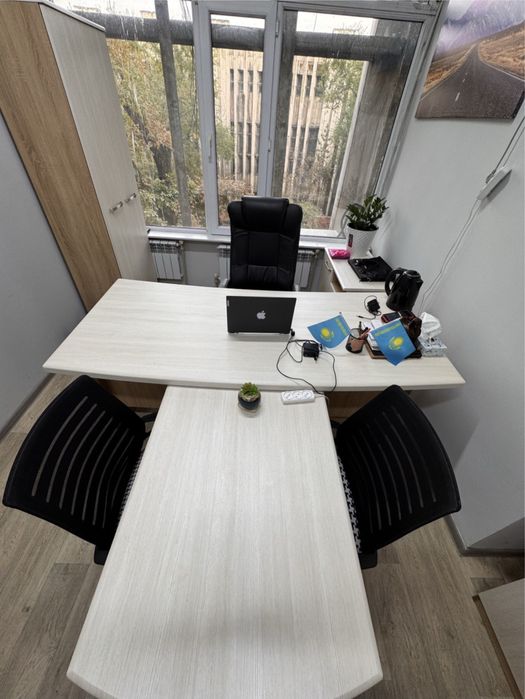 Офисный мебель продам