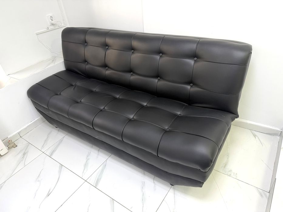 Продам диван и зеркало