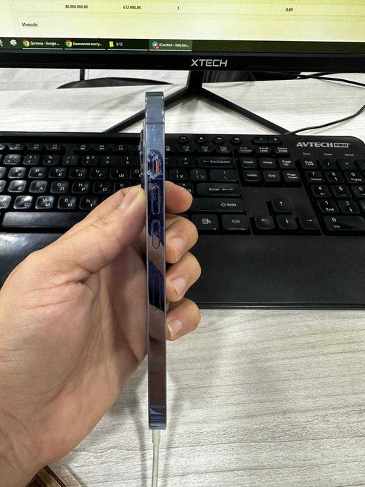 iphone 13pro 256gb 76% кароб/док есть.