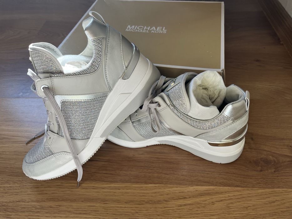 Дамски Обувки