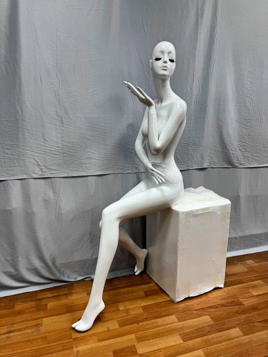 Манекен женский модные