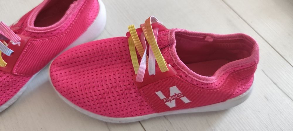 Аква обувки детски в розово