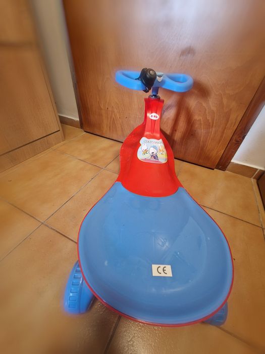 Детска количка WiggleCar