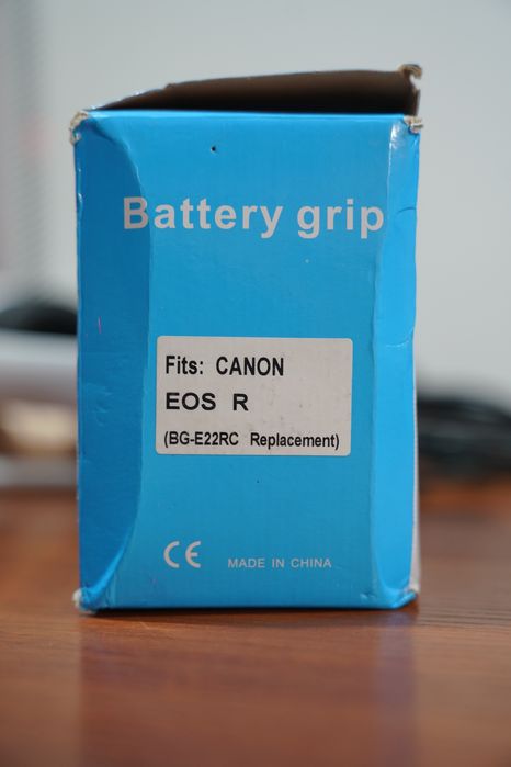 «Батарейная ручка для Canon EOS R, китайский аналог BG-E22».
«Батарейн