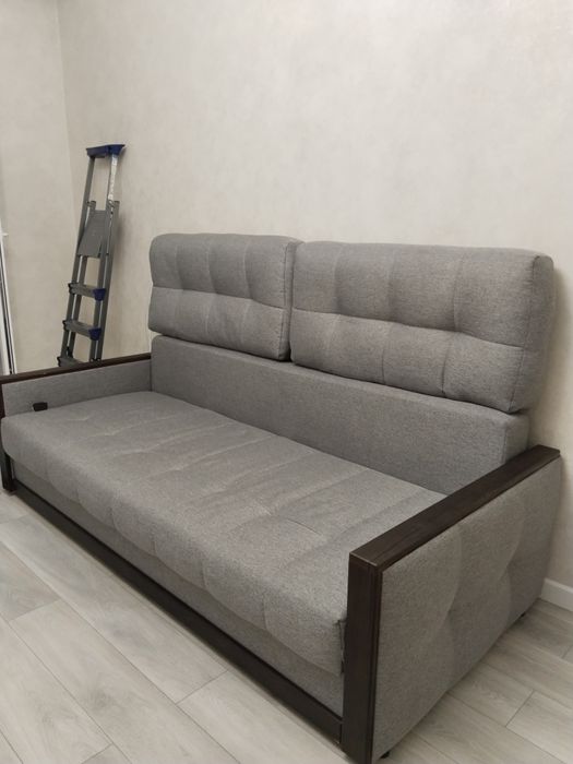 Продам диван ,тик так