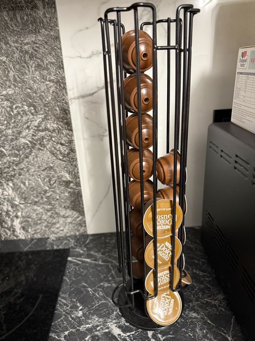 Nescafe dolce gusto digital + suport pastile cu pastile