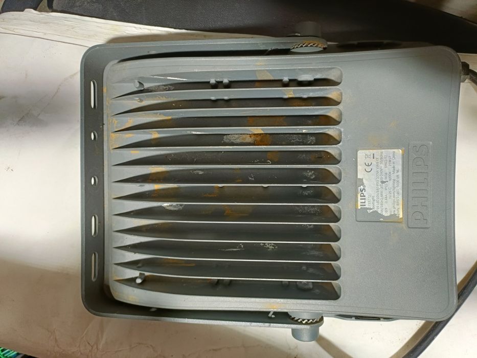 LED прожектор Philips BVP155 100W