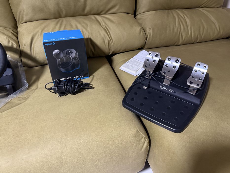 Logitech G29 + Shifter