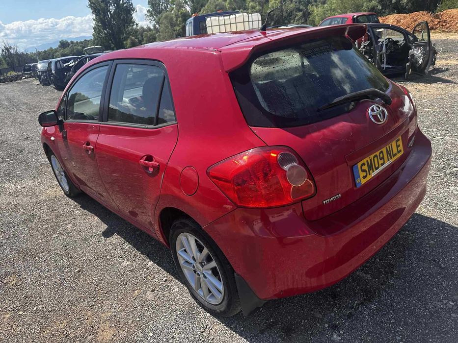 НА  Части Toyota Auris 1.4 D-4D, 90 кс 2006г