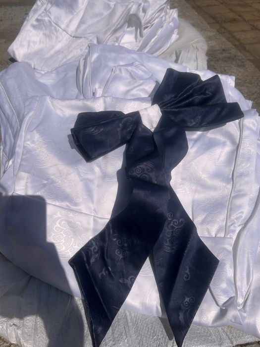 Новые чехлы и банты для стульев